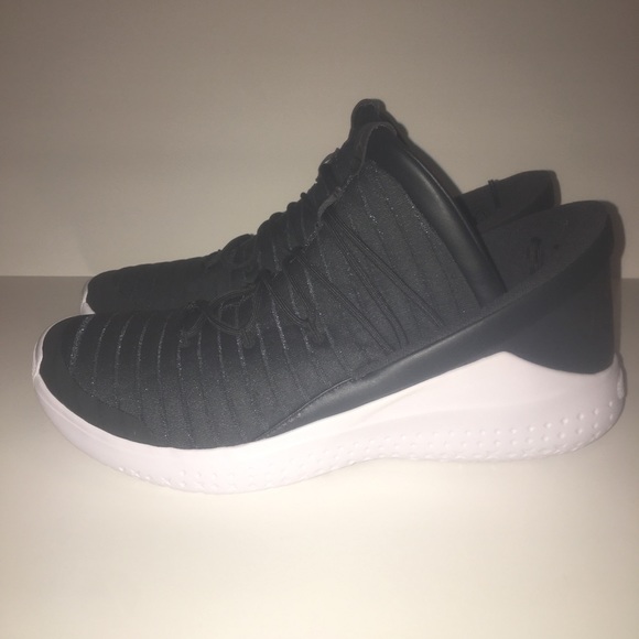 🚫🚫SOLD🚫🚫JORDAN FLIGHT LUXE - Picture 6 of 6